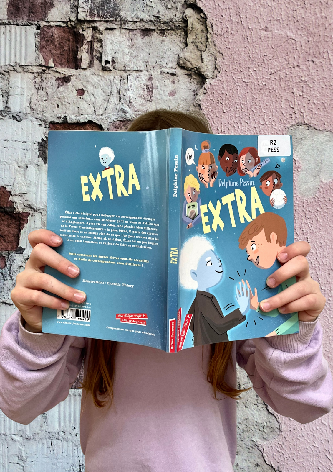 L&rsquo;AVIS DE CHARLIE «Extra» de Delphine Pessin